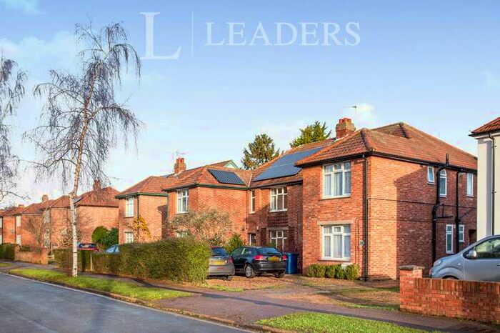 3 Bedroom Maisonette Flat To Rent In Metcalfe Road, Cambridge, CB4