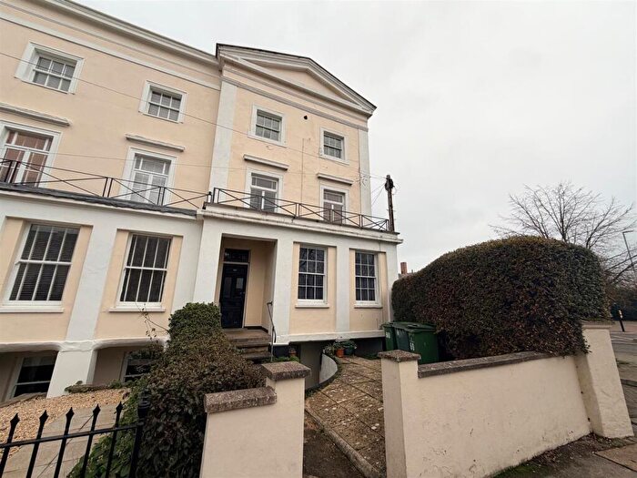 1 Bedroom Flat To Rent In Grosvenor Street, Cheltenham, GL52