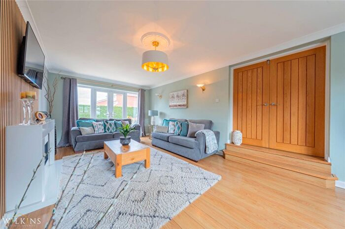 4 Bedroom Detached House For Sale In Park Hall Crescent, Castle Bromwich, B36