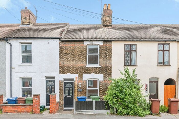 2 Bedroom Terraced House For Sale In Whitehall Lane, Grays, Essex, RM17