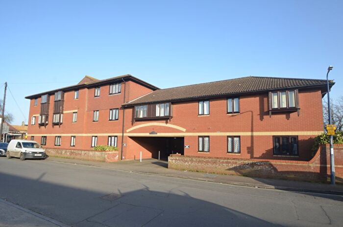 2 Bedroom Flat For Sale In The House Martins, Cage Lane, Felixstowe, IP11