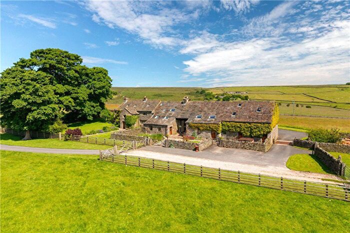 4 Bedroom Barn Conversion For Sale In Green Lane, Silsden, West Yorkshire, BD20