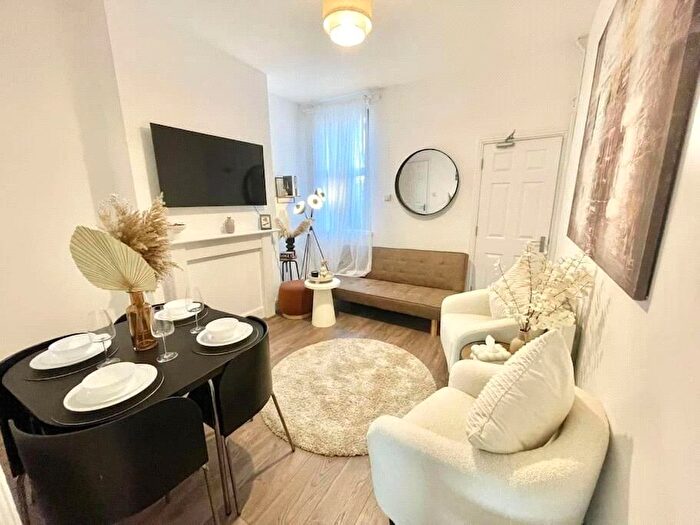 3 Bedroom Terraced House To Rent In Milner Road, Selly Park, Birmingham, B29