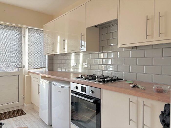 2 Bedroom Flat To Rent In London Road, Sutton, SM3