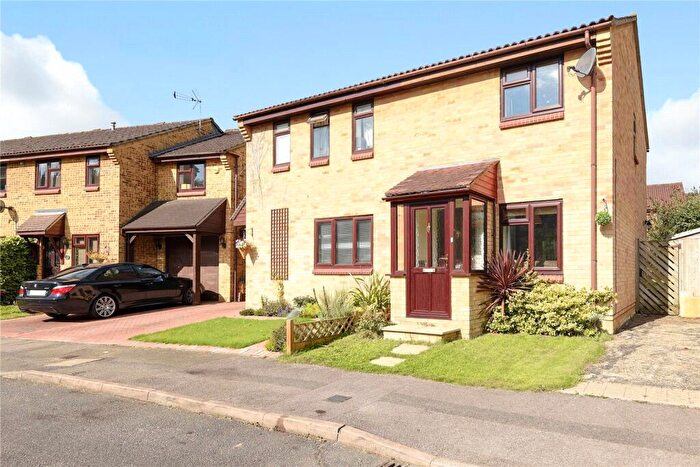 2 Bedroom Semi Detached House For Sale In Tarnbrook Way, Bracknell, Berkshire, RG12