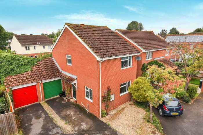 3 Bedroom Link Detached House To Rent In Abingdon, Oxfordshire, OX14