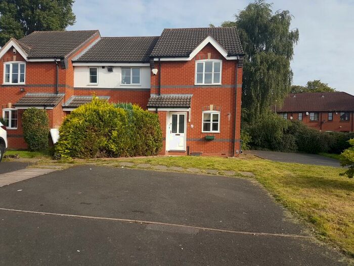 2 Bedroom Semi-Detached House To Rent In Forsythia CLose, B31