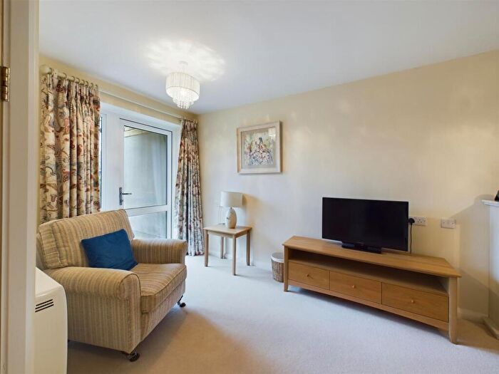 1 Bedroom Flat For Sale In Greaves Road, Lancaster, LA1