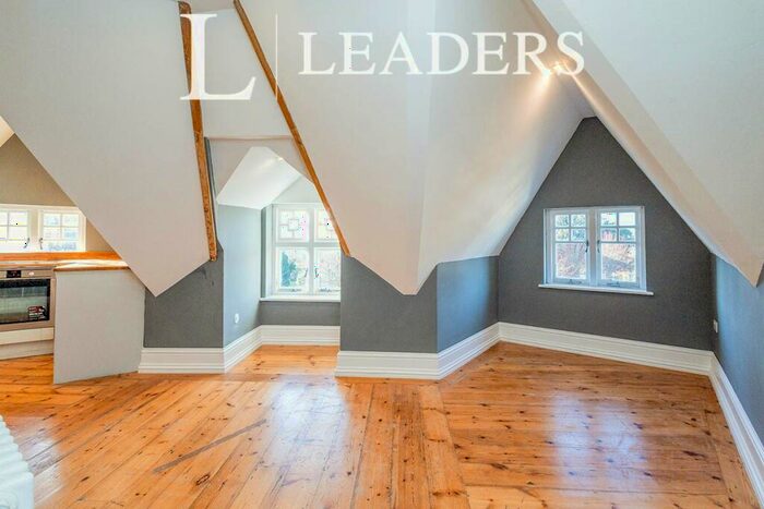 1 Bedroom Apartment To Rent In East St, Central Havant, PO9