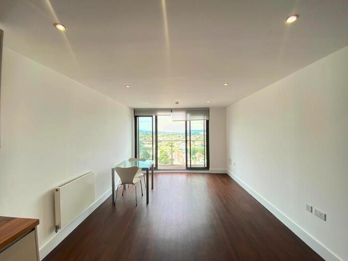 2 Bedroom Flat To Rent In High Road, Wembley, HA9