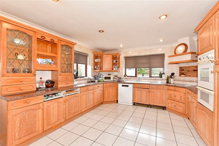 5 Bedroom Detached House For Sale In Littlestone Road, Littlestone, Kent, TN28