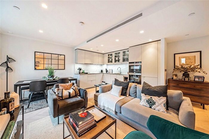 2 Bedroom Flat For Sale In Kidderpore Avenue, London, NW3