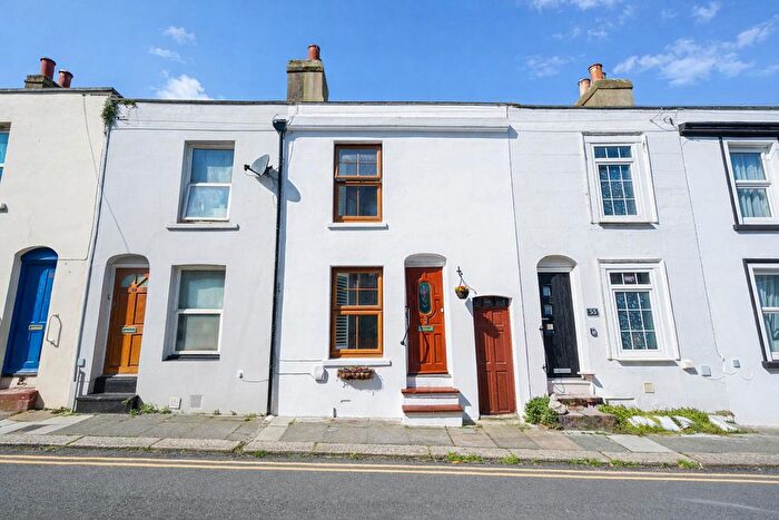 3 Bedroom Terraced House For Sale In Stonefield Road, Hastings, TN34