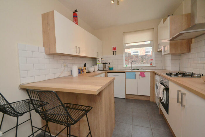 5 Bedroom Terraced House To Rent In Brailsford Road, Fallowfield, Manchester, M14