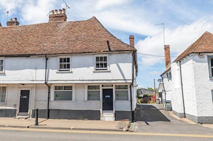 3 Bedroom Flat For Sale In Wincheap, Canterbury, Kent, CT1