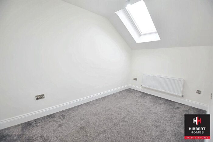 5 Bedroom Semi-Detached House To Rent In Hazelmere Gardens, Sale, M33