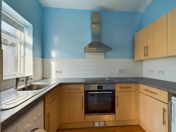 1 Bedroom Flat To Rent In Lansdowne Street, Hove, BN3
