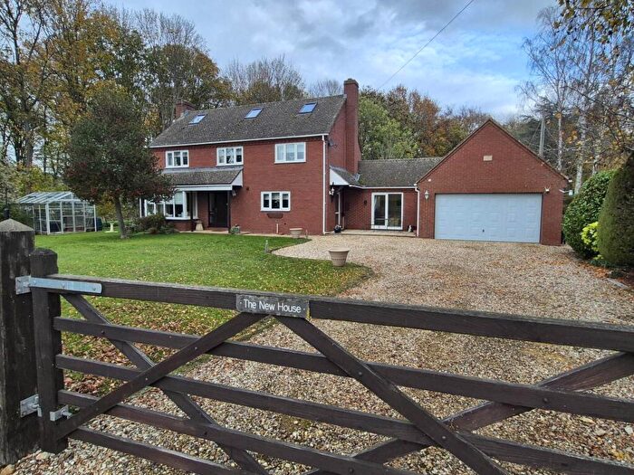 4 Bedroom Detached House For Sale In Kinsham, Tewkesbury, Gloucestershire, GL20