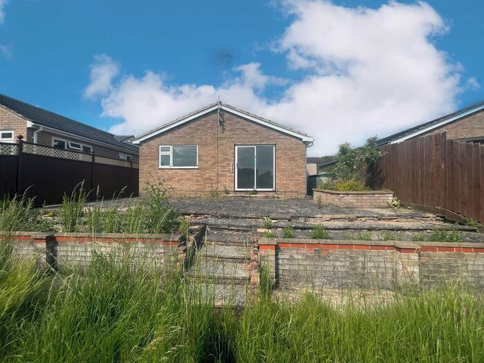 3 Bedroom Detached Bungalow For Sale In Finchams Close, Linton, Cambridge, CB21