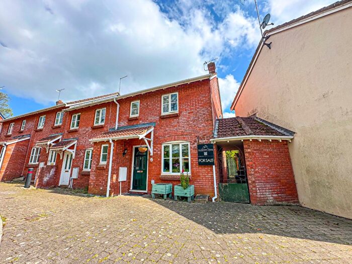 4 Bedroom End Terrace House For Sale In Grenville View, Cotford St. Luke, Taunton, Somerset, TA4