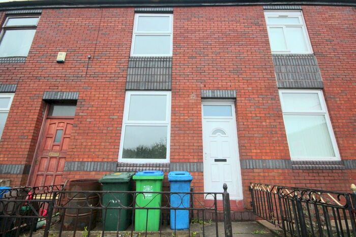 2 Bedroom Terraced House To Rent In Moss Street, Newbold, Rochdale, OL16