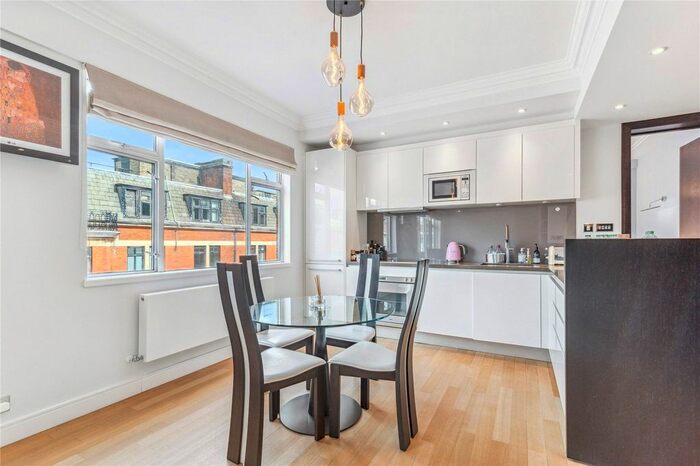 1 Bedroom Flat To Rent In Hallam Court, Hallam Street, London, W1W