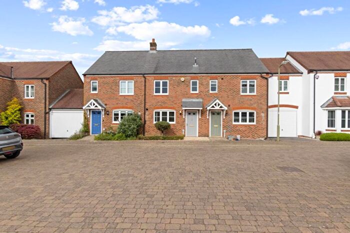 2 Bedroom Terraced House For Sale In Collingwood Way, Petersfield, GU31