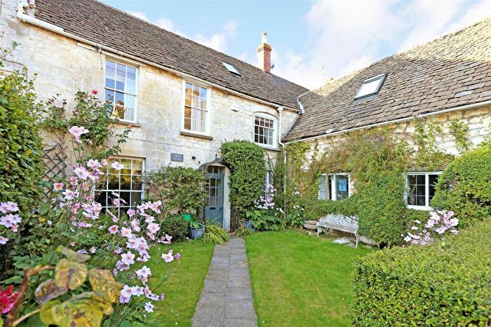 4 Bedroom Cottage To Rent In Corner Cottage, Barn Close, Nailsworth, Glos, GL6