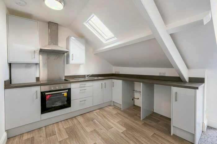 1 Bedroom Flat To Rent In Albert Road, Plymouth, PL2