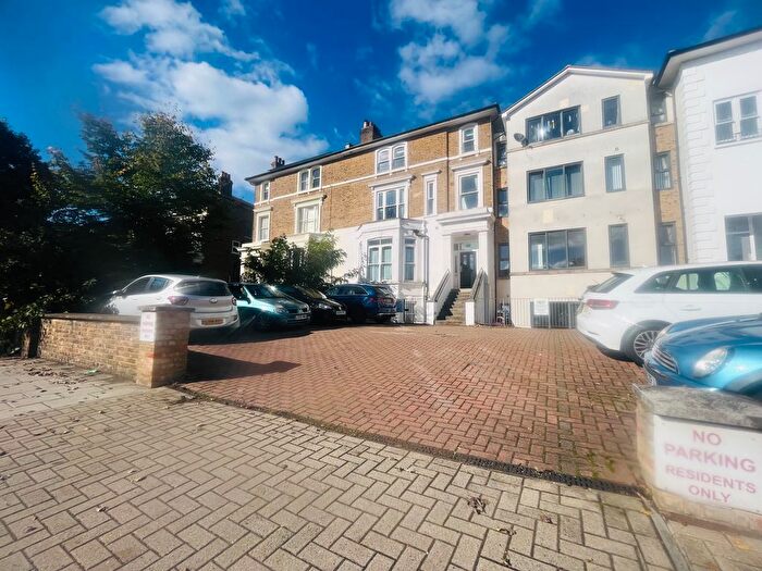 2 Bedroom Flat To Rent In Widmore Road, Bromley, BR1