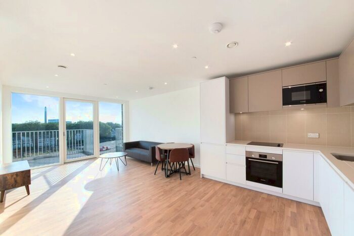 1 Bedroom Flat To Rent In Kingwood Apartments, Waterline Way, Deptford Landings, Deptford, SE8