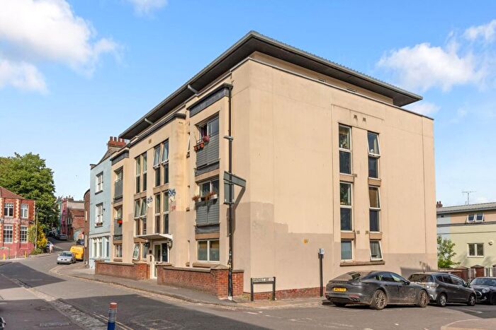 2 Bedroom Apartment For Sale In The Azure, Bath Buildings, Montpelier, BS6