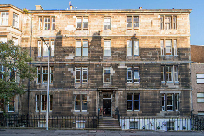2 Bedroom Flat For Sale In Leslie Place, Stockbridge, EH4
