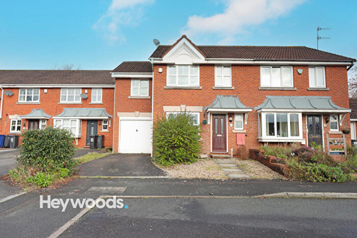 3 Bedroom Semi Detached House For Sale In Ironbridge Drive, Newcastle-under-Lyme, Staffordshire, ST5