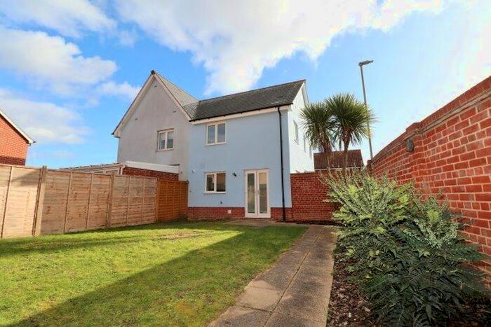 3 Bedroom Semi-Detached House To Rent In Cleave Close, Clacton-On-Sea, CO16