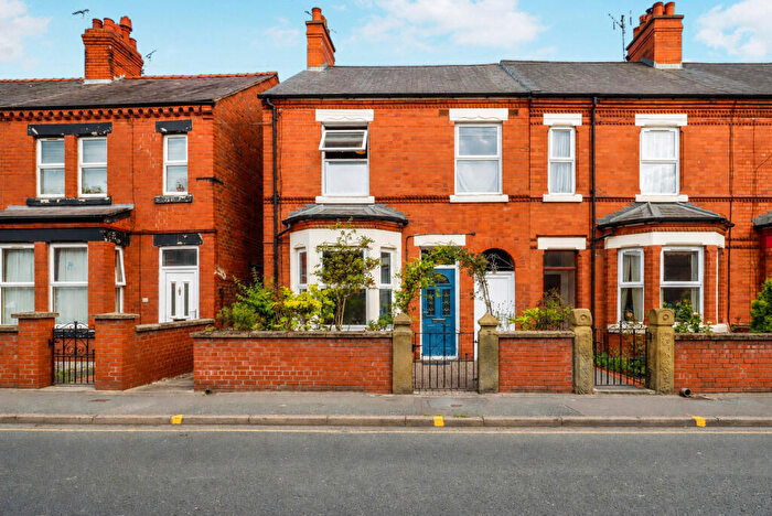 3 Bedroom End Of Terrace House For Sale In Bradley Road, Wrexham, LL13