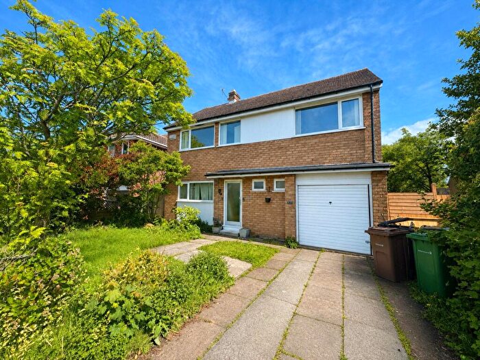 3 Bedroom Detached House For Sale In Gleneagles Drive, Southport, Merseyside, PR8