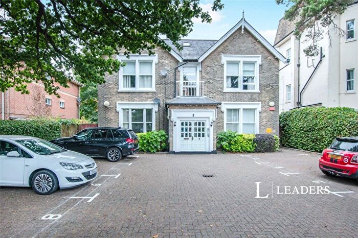 2 Bedroom Flat To Rent In Bramley House, Christchurch Road, BH1