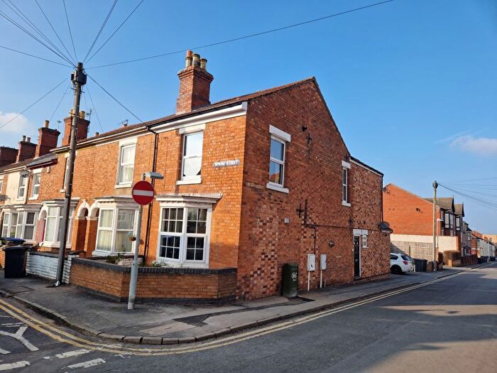 1 Bedroom Flat To Rent In Bath Street, Rugby, CV21