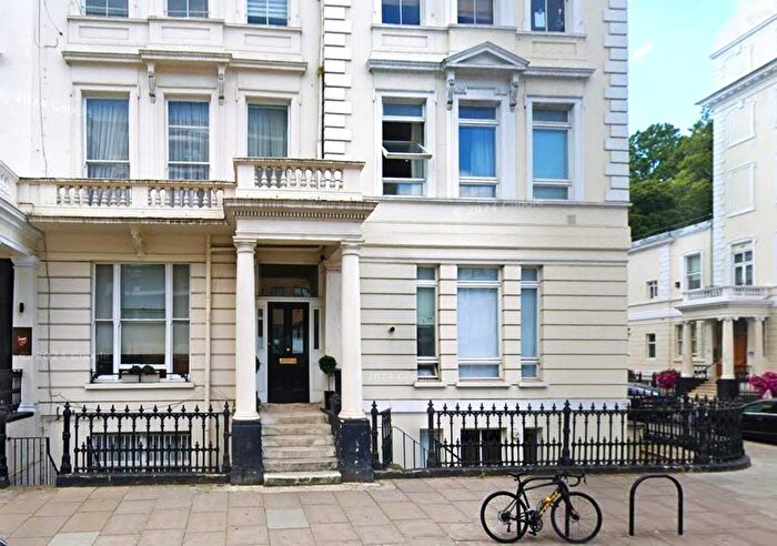 Studio For Sale In Gloucester Road, London, SW7
