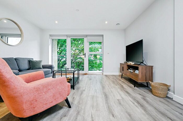 1 Bedroom Apartment To Rent In Gatehouse Apartments, Southampton Southampton, SO14