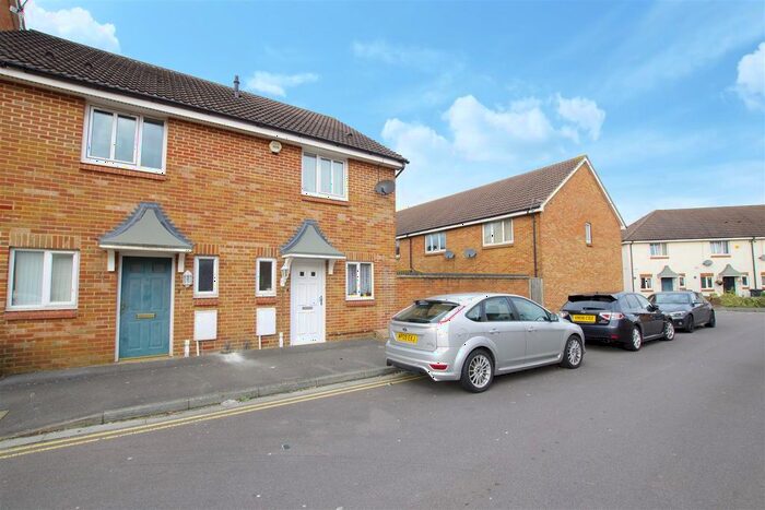 2 Bedroom Terraced House To Rent In Bilborough Drive, New College, Swindon, SN3