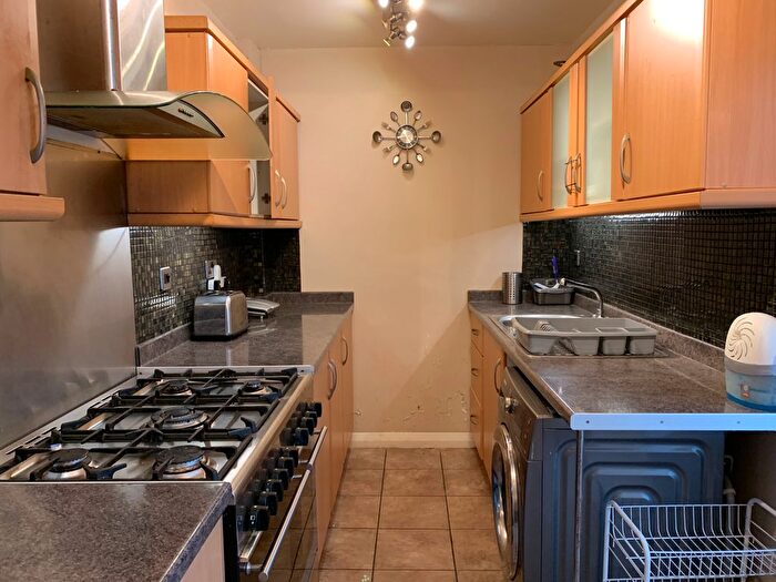 2 Bedroom Property To Rent In North Roundhay, Birmingham, B33