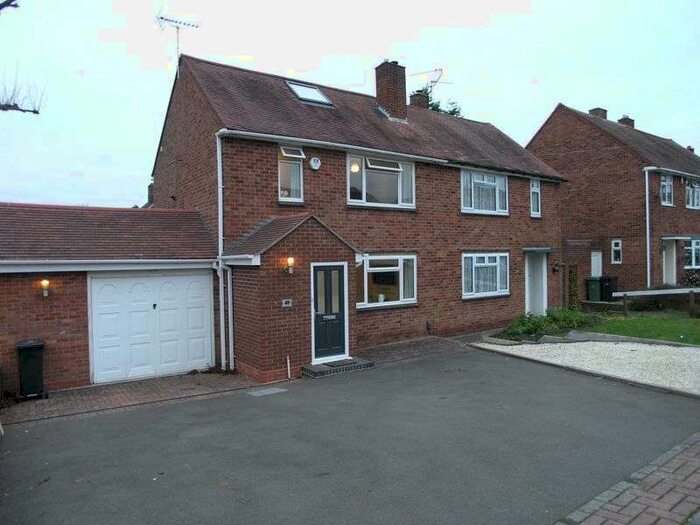 3 Bedroom Property To Rent In Oak Street, Kingswinford, DY6