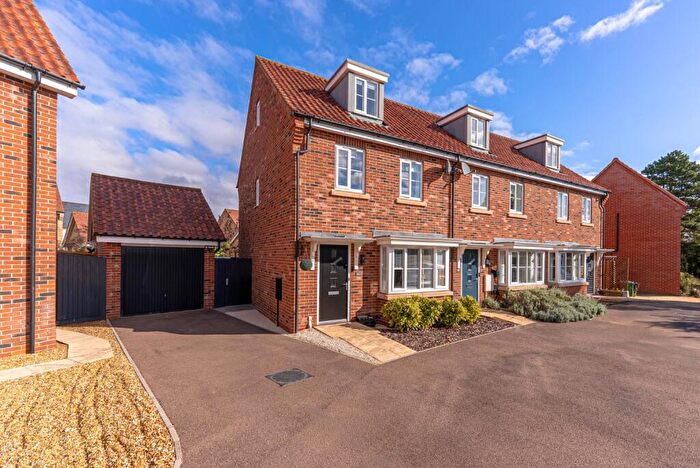 3 Bedroom End Of Terrace House For Sale In Brigham Crescent, St. Ives, Cambridgeshire, PE27