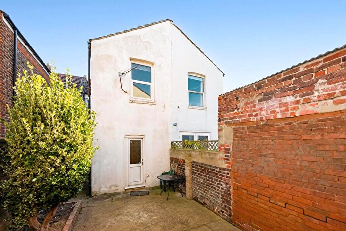 3 Bedroom Terraced House For Sale In Hatfield Road, Southsea, PO4