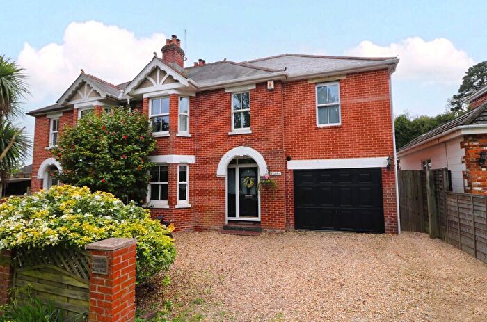 4 Bedroom Semi-Detached House For Sale In Bridge Road, Bursledon, Southampton, Hampshire, SO31