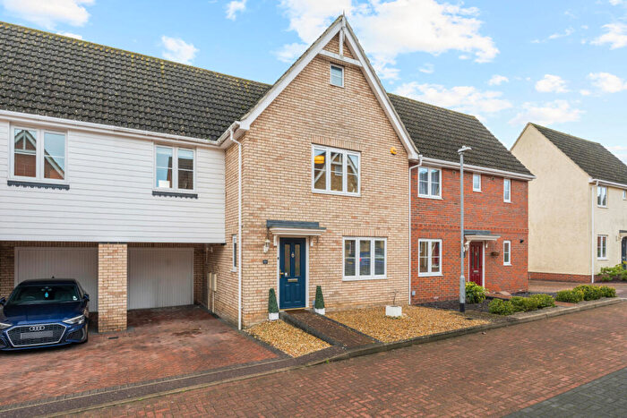 3 Bedroom Semi Detached House For Sale In Holly Close, Dunmow, Essex, CM6