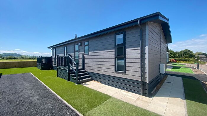 2 Bedroom Mobile/park Home For Sale In Edingworth Road, Edingworth, Weston-Super-Mare, BS24