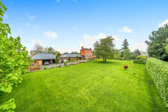 6 Bedroom Town House For Sale In Kingsland, Nr Leominster, Herefordshire, HR6